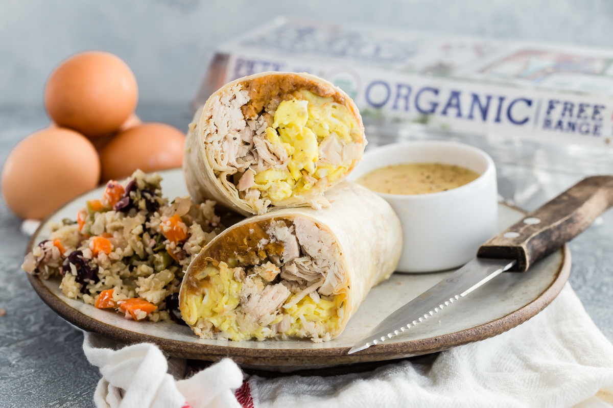 This leftovers breakfast burrito is stuffed with scrambled eggs, turkey, sweet potato mash, and gravy. | peteandgerrys.com 