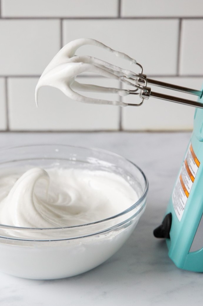 How to use leftover egg whites. Whipping up merengue using handheld mixer.