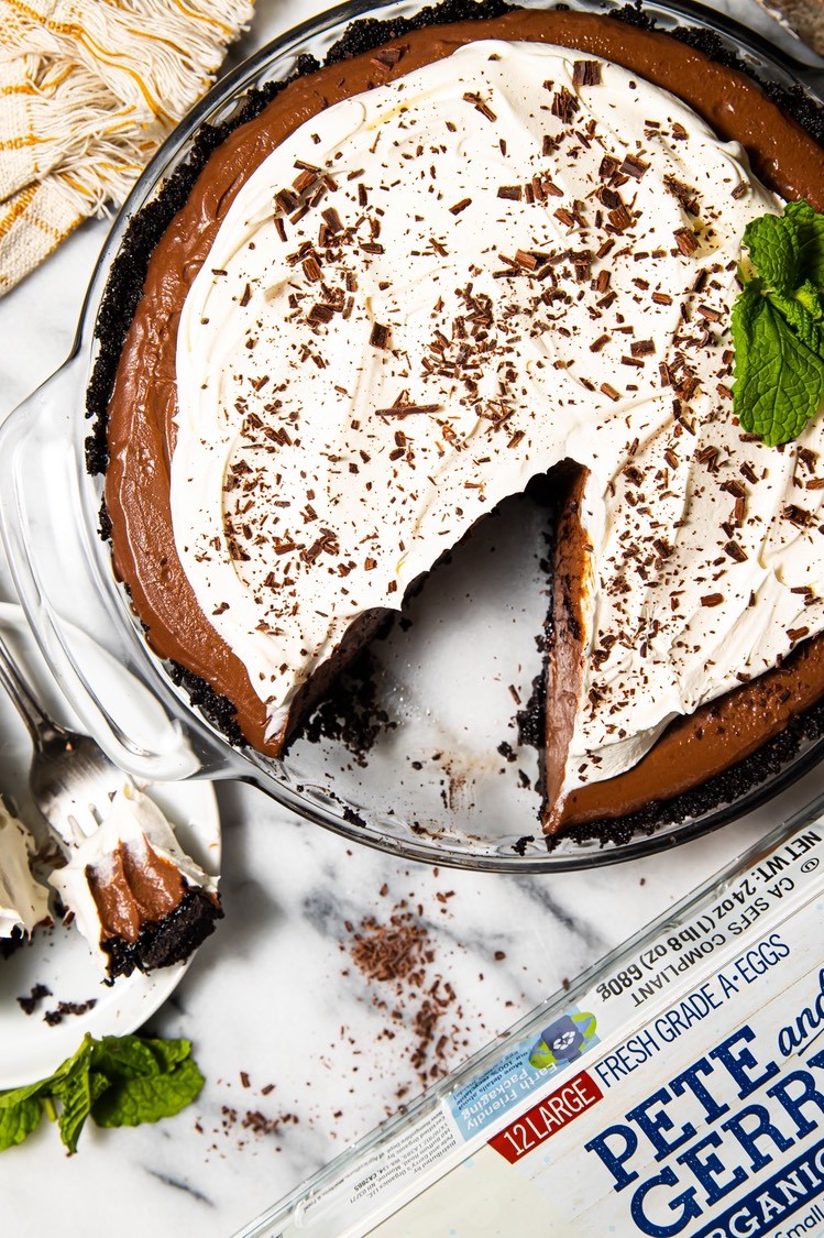 Made with Pete and Gerry's Organic Eggs, espresso powder, and Theo Chocolate's organic, Fair Trade dark chocolate, this might be the creamiest and dreamiest chocolate mocha cream pie of all time.