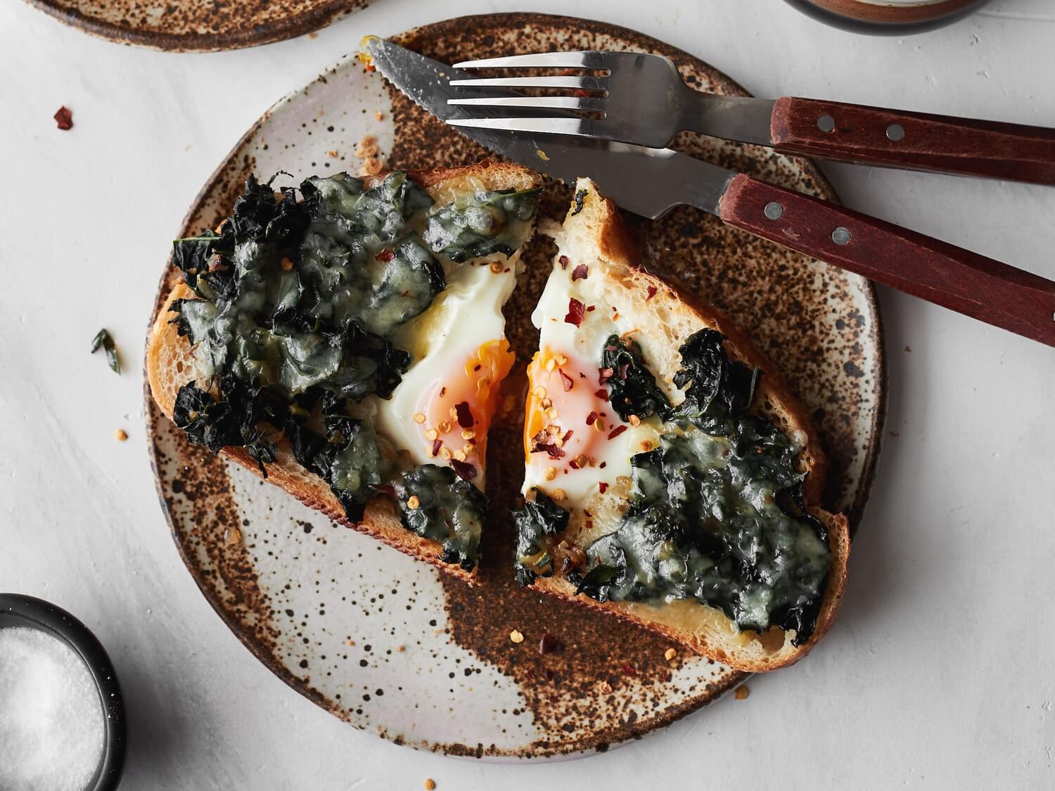 garlic-kale-egg-in-hole-web